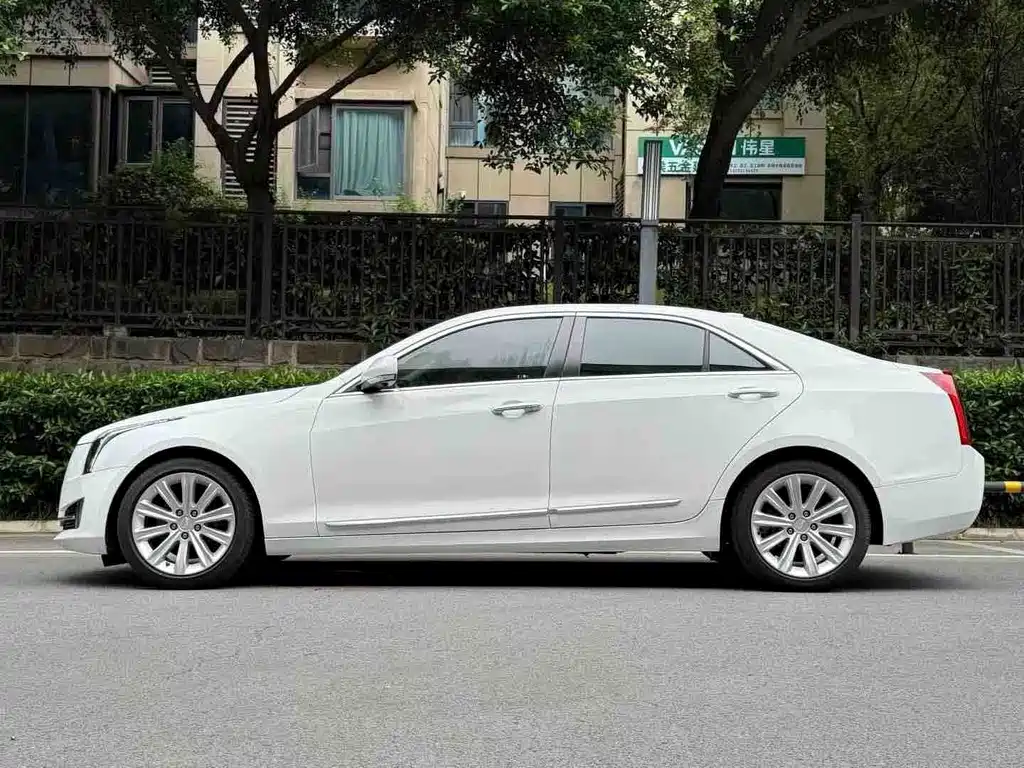 Cadillac ATS-L — фото 7