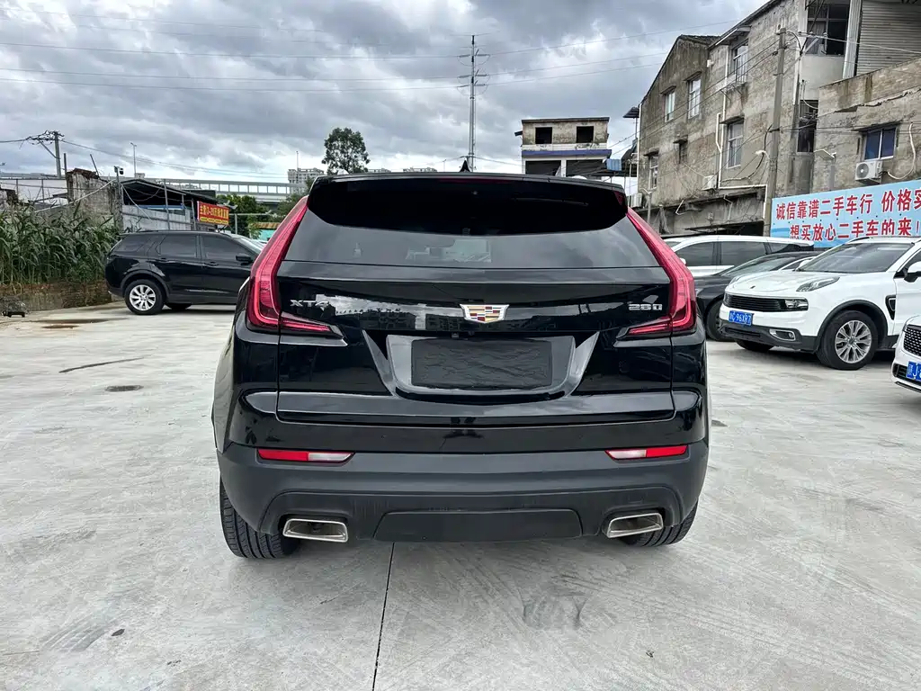 Cadillac XT4 — фото 4