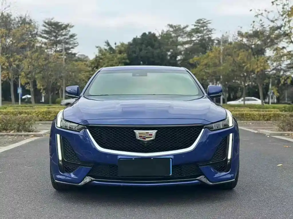 Cadillac CT5 — фото 2