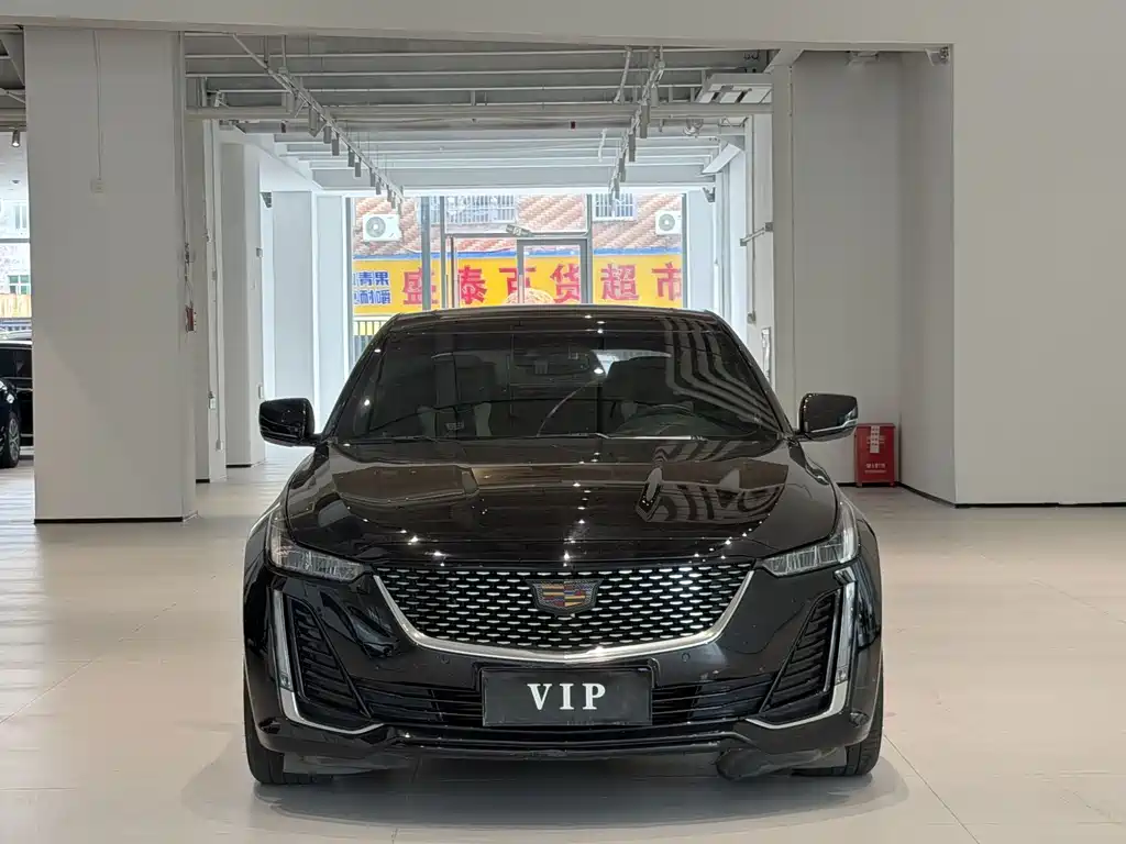 Cadillac CT5 — фото 2