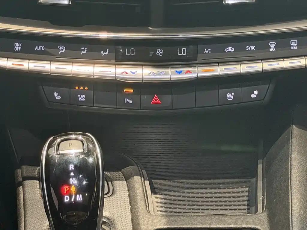 Cadillac CT5 — фото 12