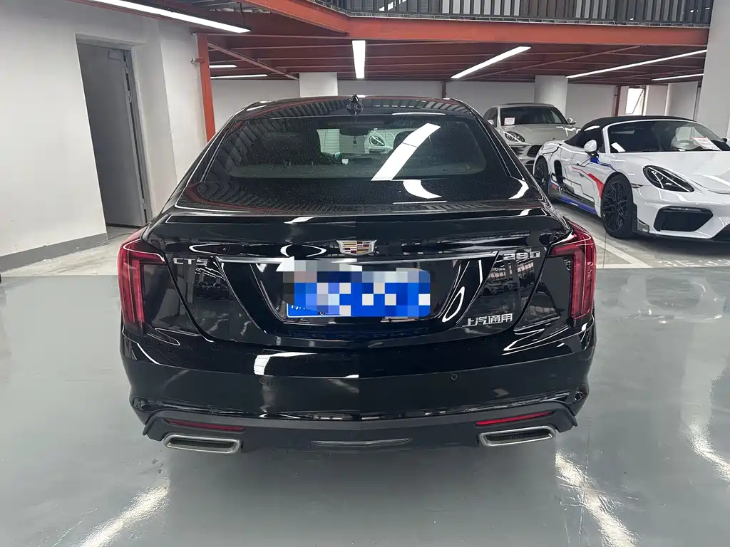 Cadillac CT5 — фото 17