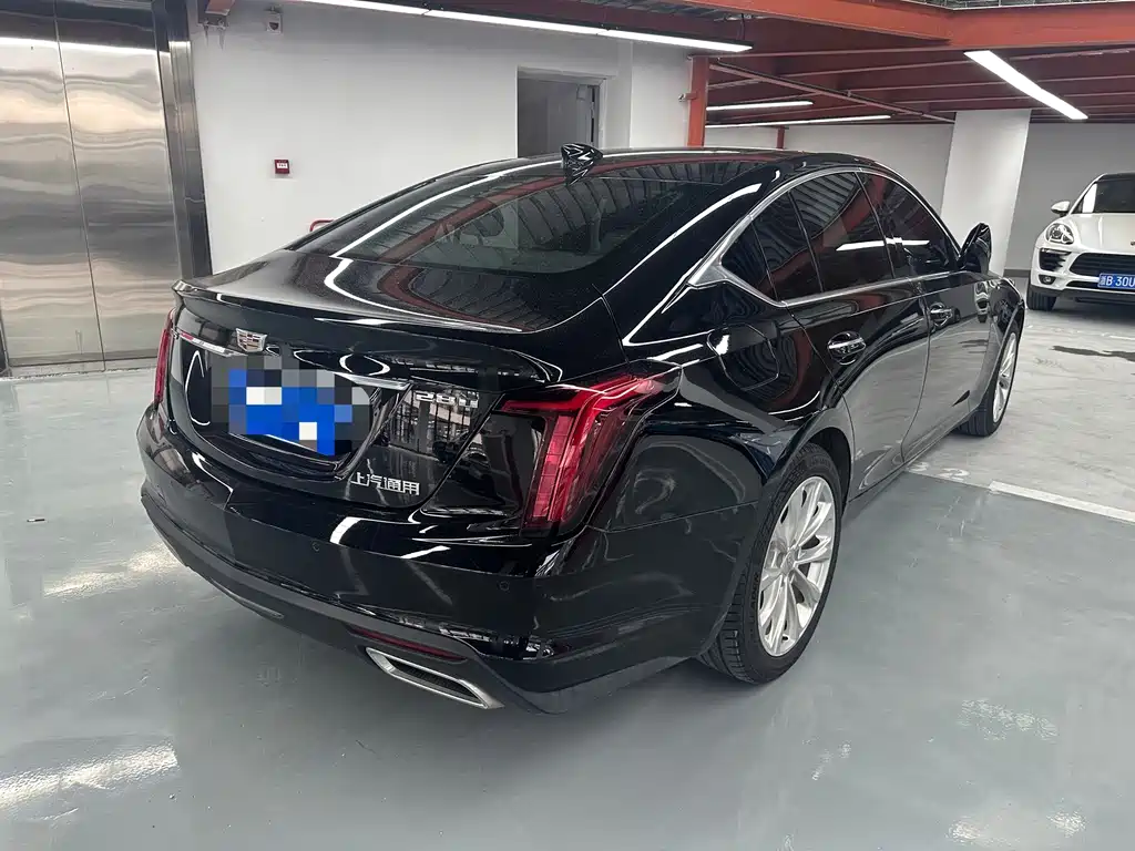 Cadillac CT5 — фото 18