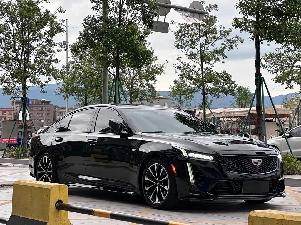 Cadillac CT5 — фото 3