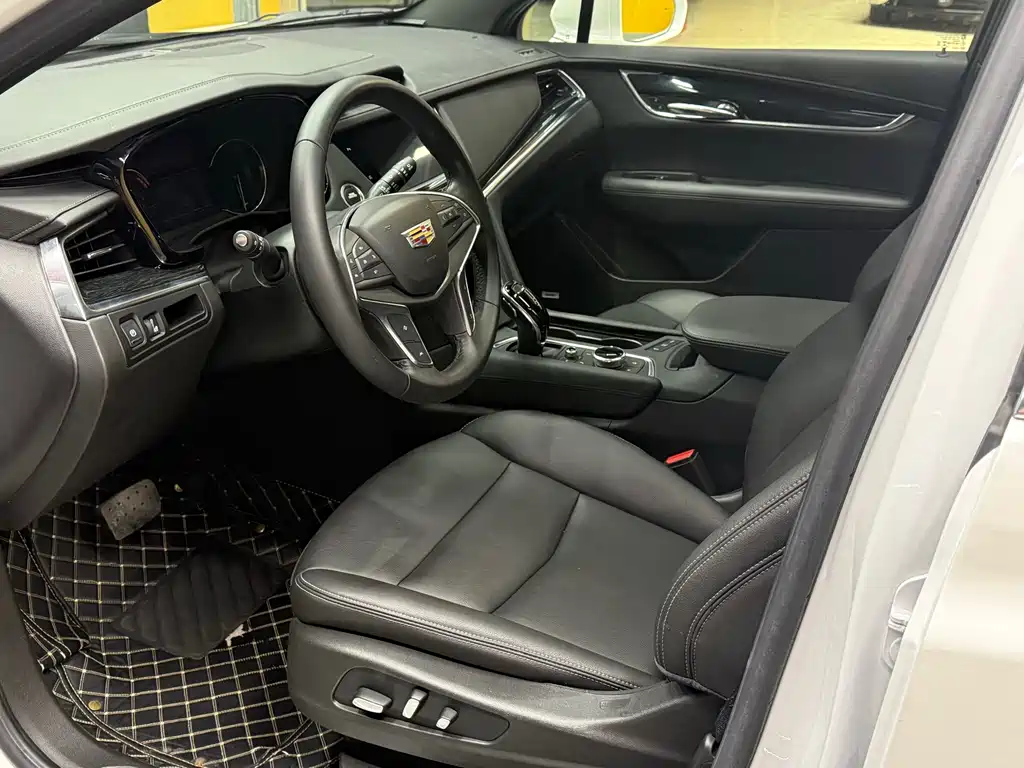 Cadillac XT5 — фото 9