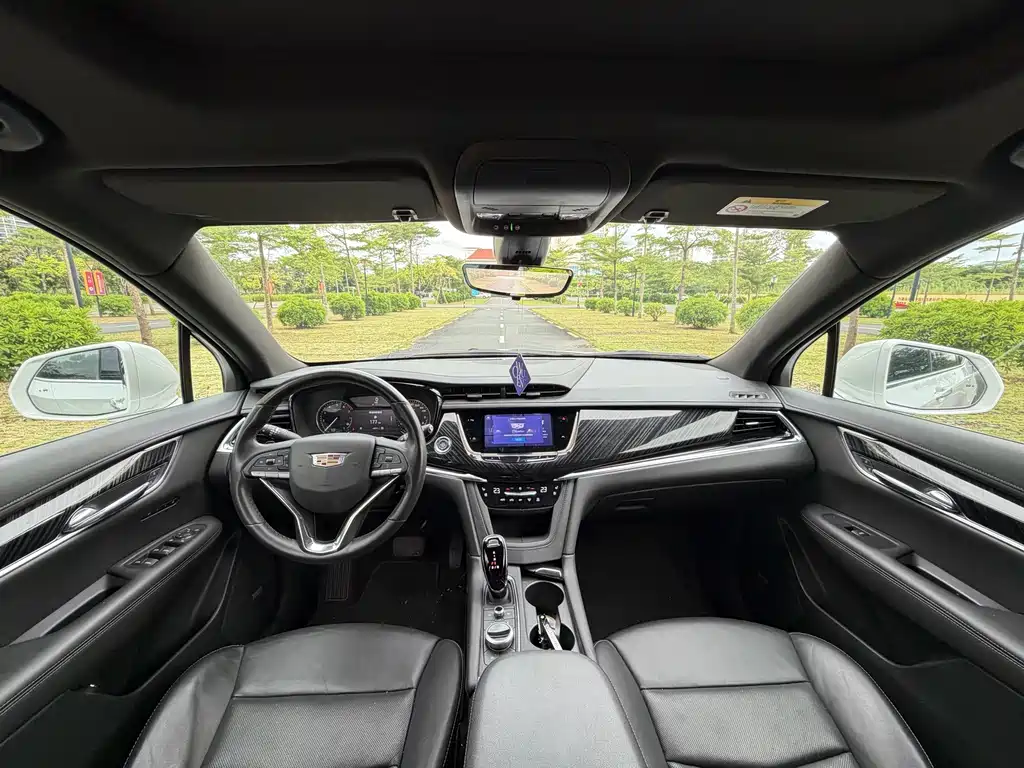 Cadillac XT6 — фото 6