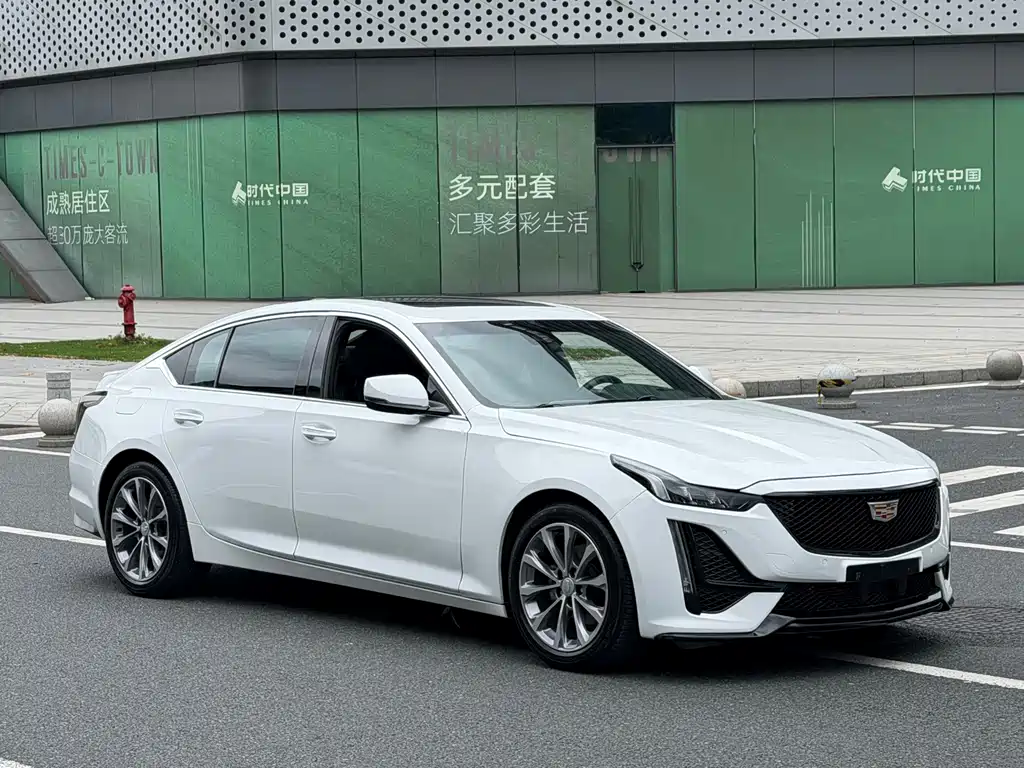 Cadillac CT5 — фото 3