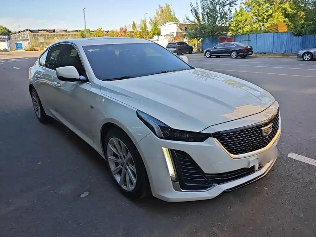 Cadillac CT5 — фото 4