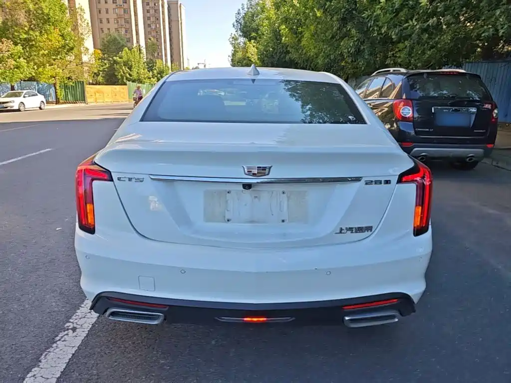 Cadillac CT5 — фото 6
