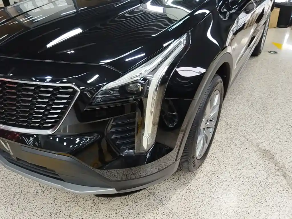 Cadillac XT4 — фото 24