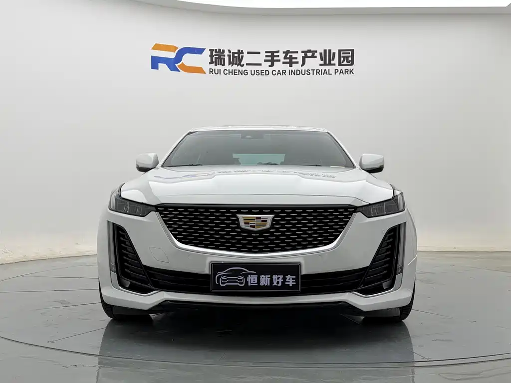 Cadillac CT5 — фото 2