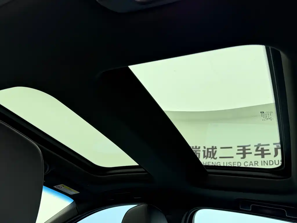 Cadillac CT5 — фото 15