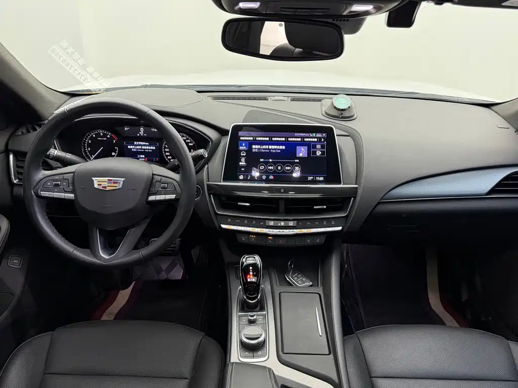 Cadillac CT5 — фото 10