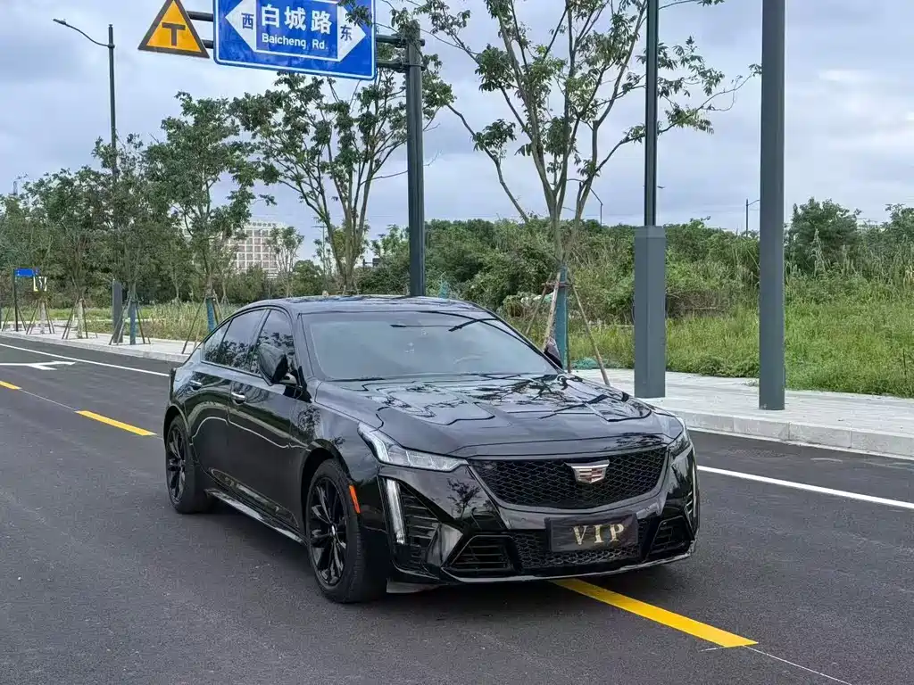 Cadillac CT5 — фото 3