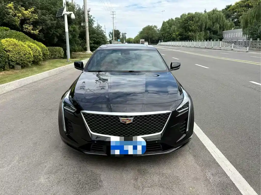 Cadillac CT6 — фото 2