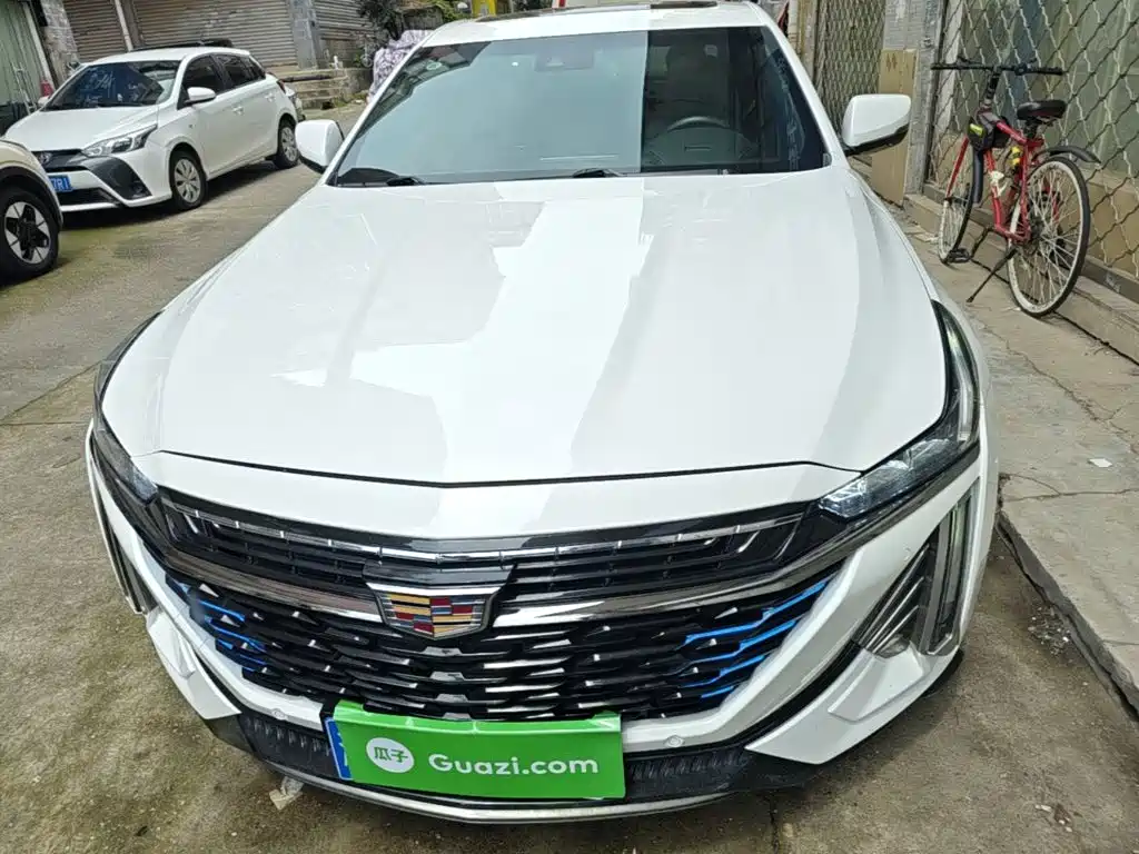 Cadillac CT5 — фото 3