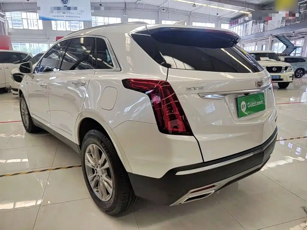 Cadillac XT5 — фото 5