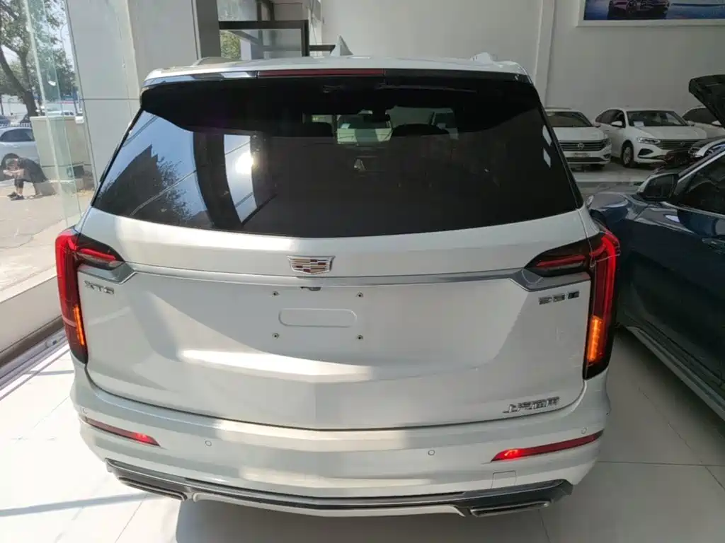 Cadillac XT6 — фото 6