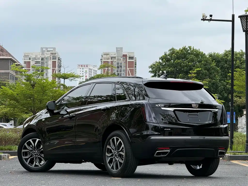 Cadillac XT5 — фото 3