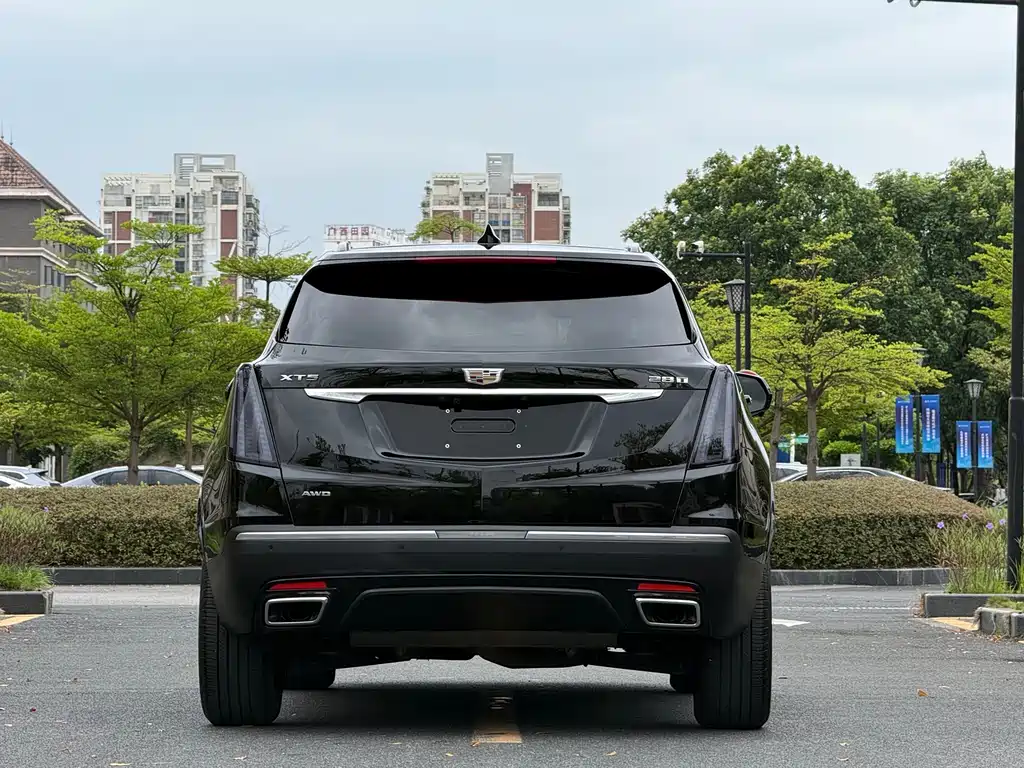 Cadillac XT5 — фото 6