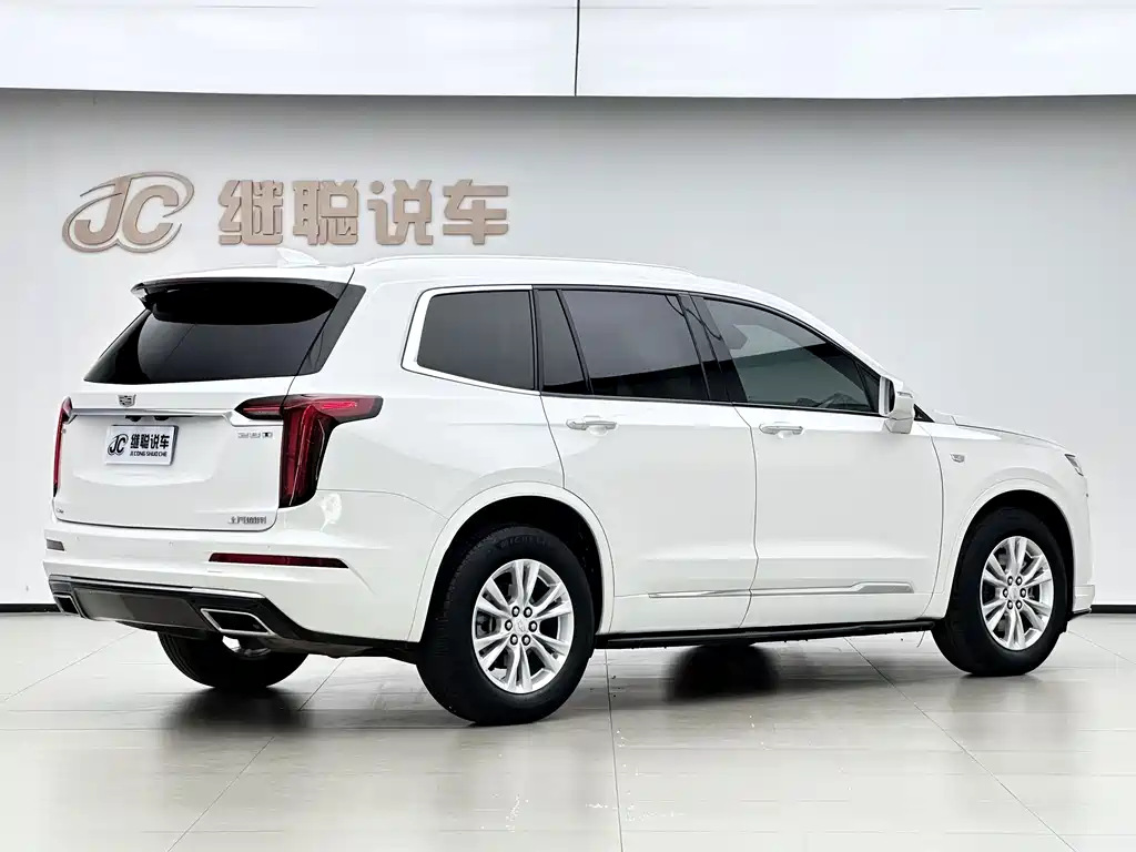 Cadillac XT6 — фото 3