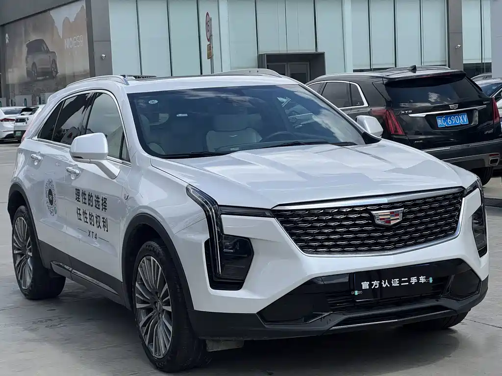 Cadillac XT4 — фото 3