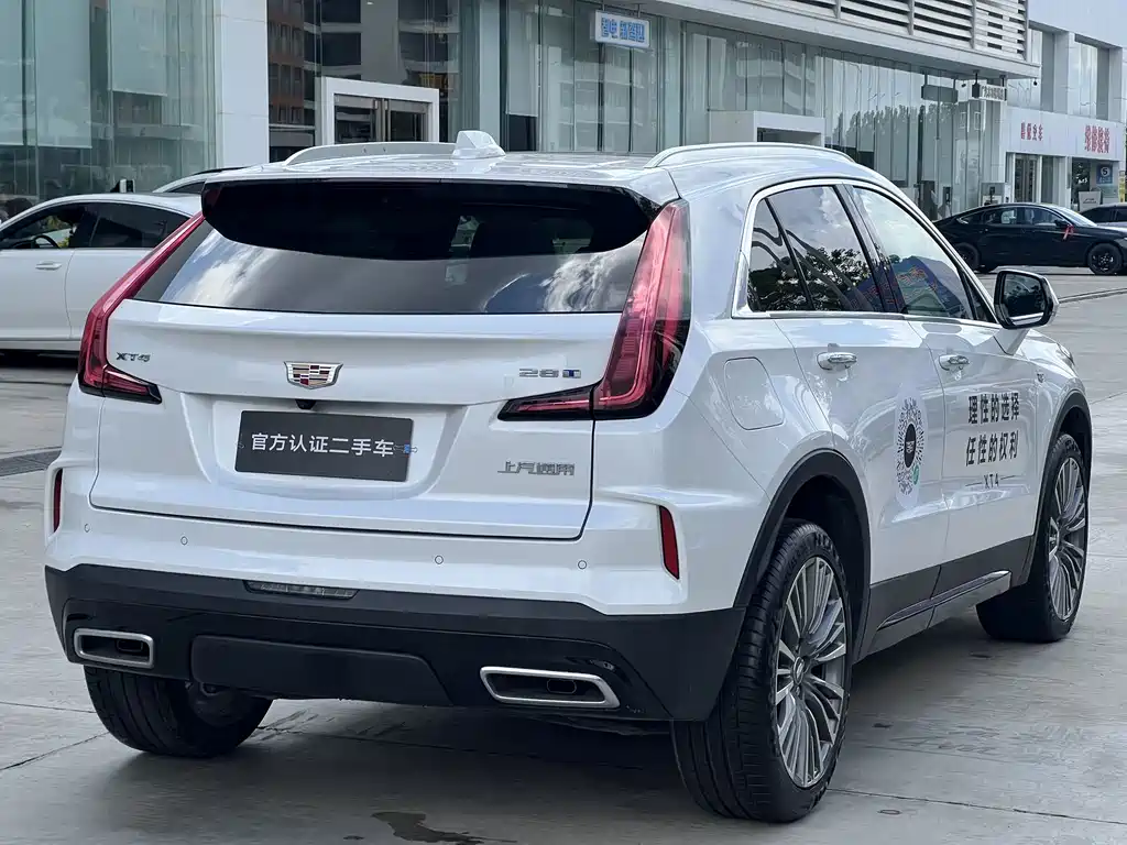 Cadillac XT4 — фото 5