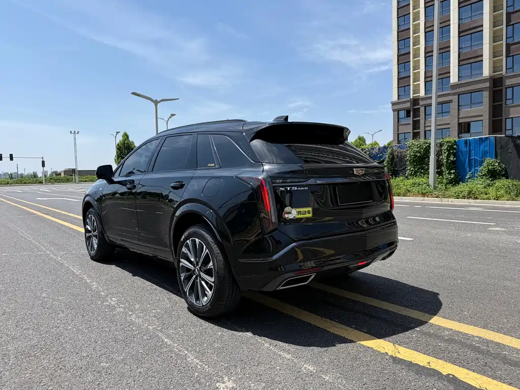Cadillac XT5 — фото 9