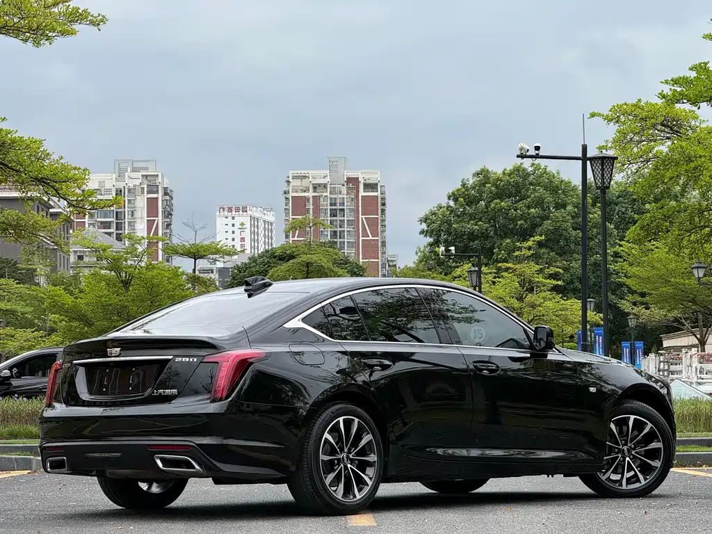 Cadillac CT5 — фото 5