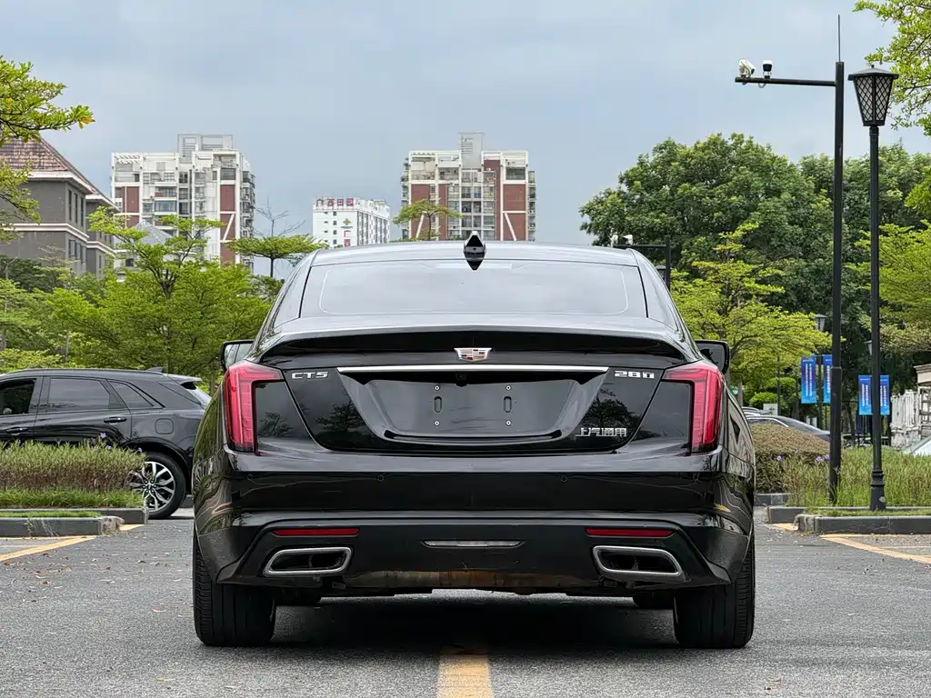 Cadillac CT5 — фото 6