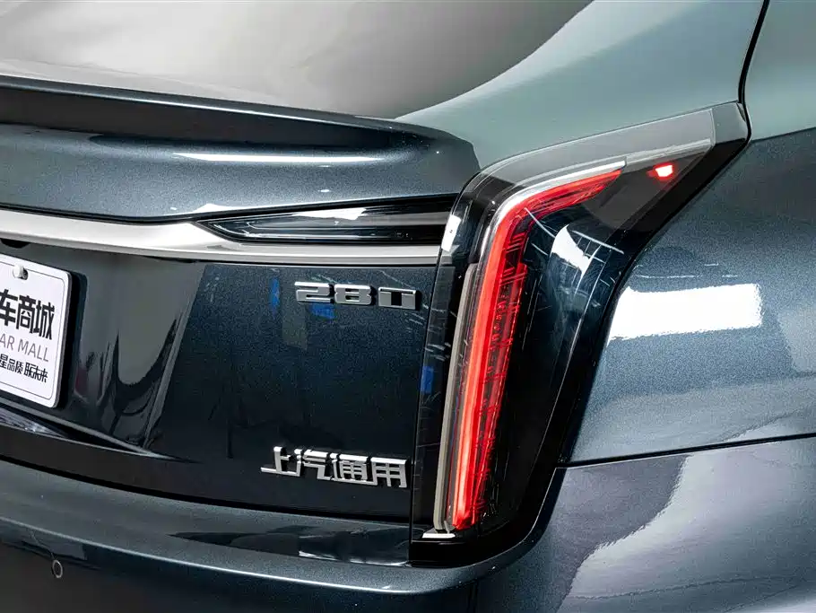 Cadillac CT6 — фото 8