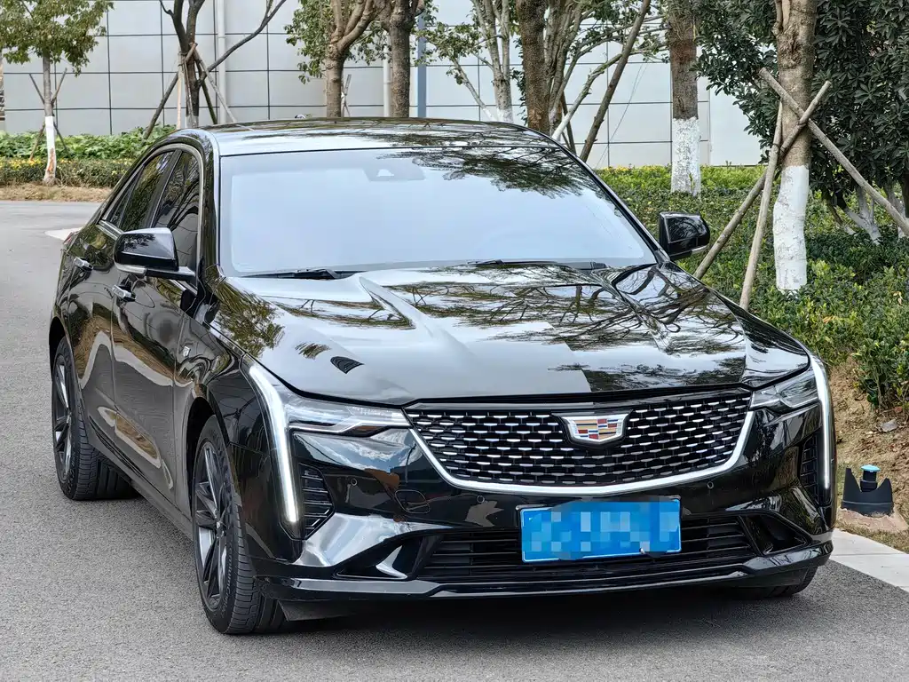 Cadillac CT4 — фото 3