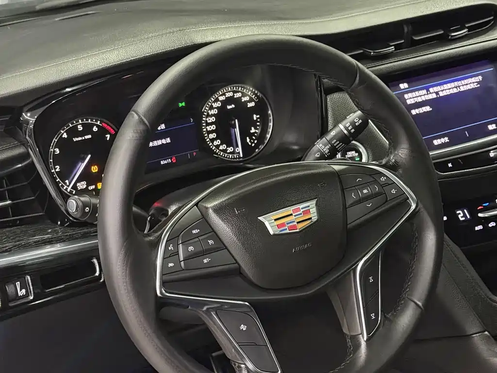 Cadillac XT5 — фото 5