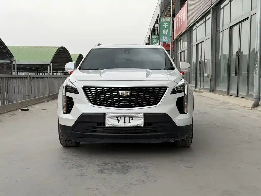 Cadillac XT4 — фото 2