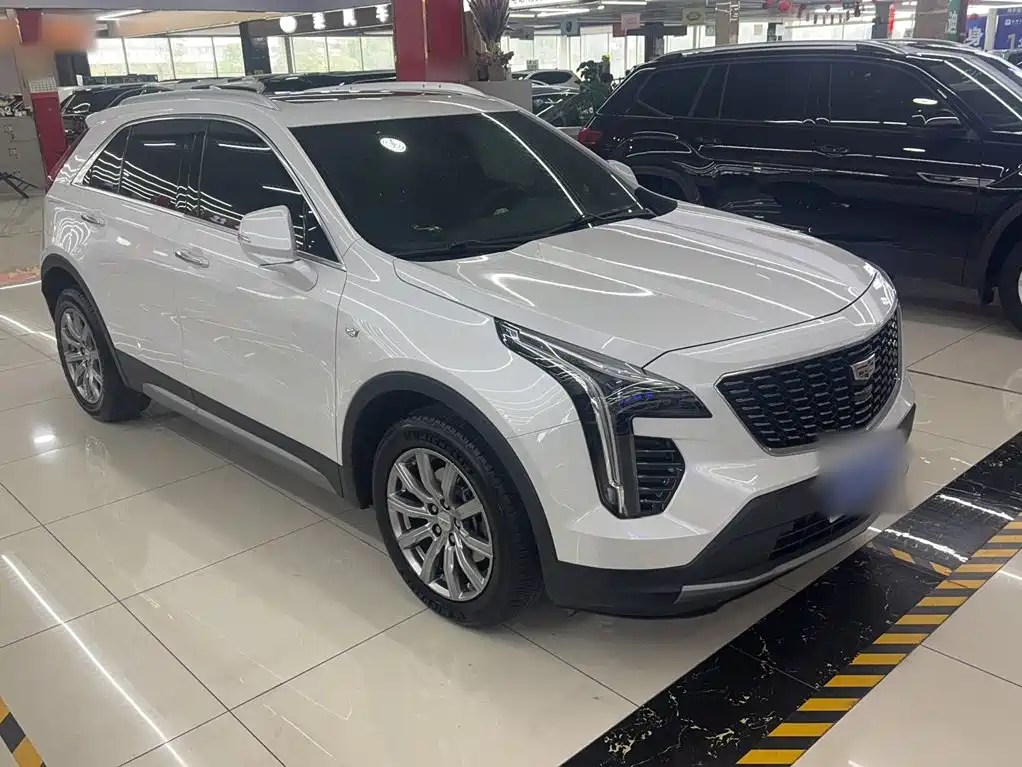 Cadillac XT4 — фото 9