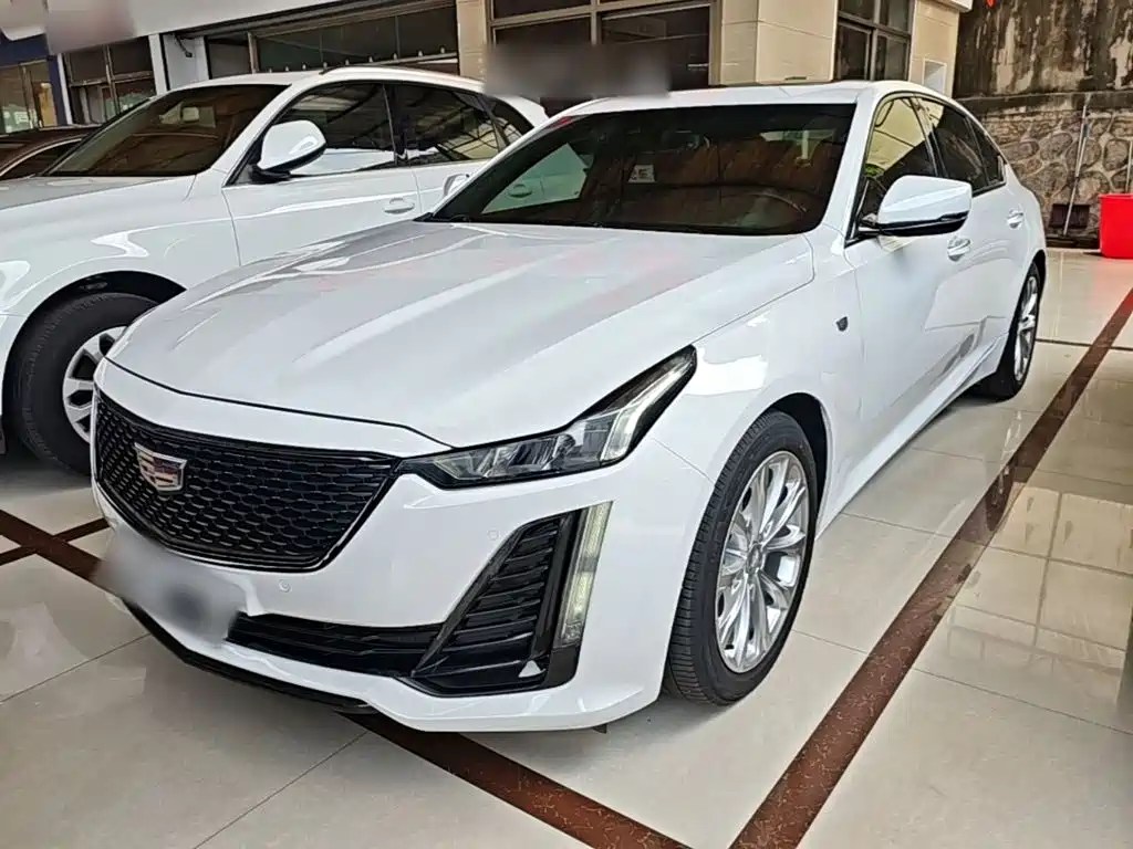 Cadillac CT5 — фото 2
