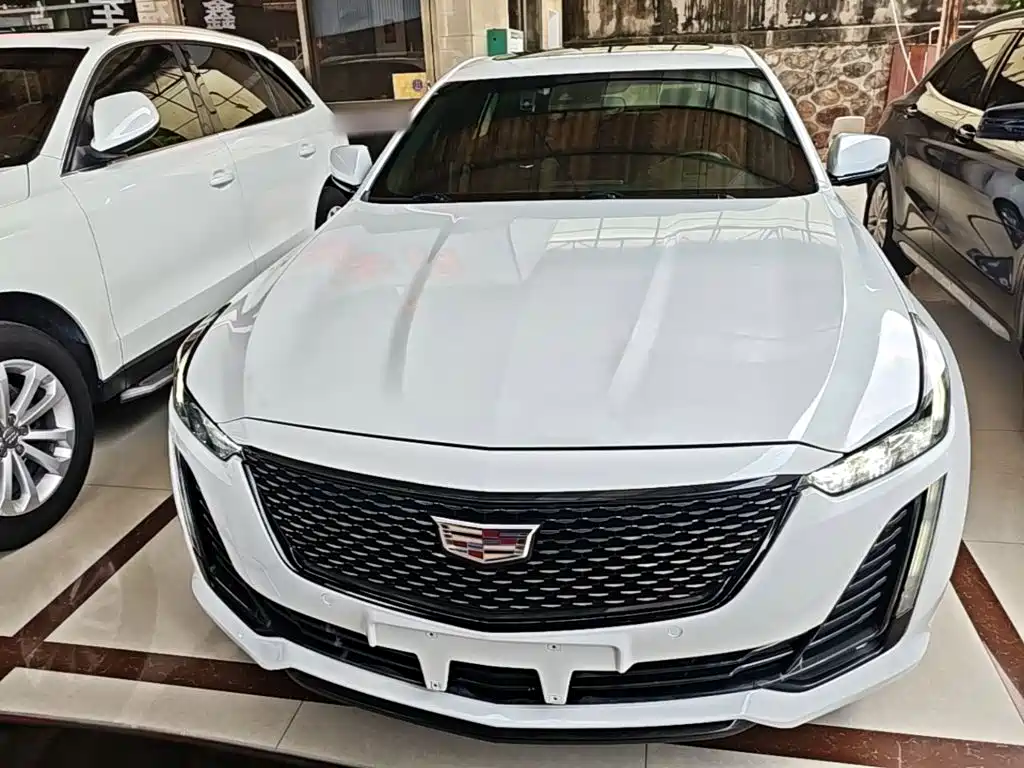 Cadillac CT5 — фото 3