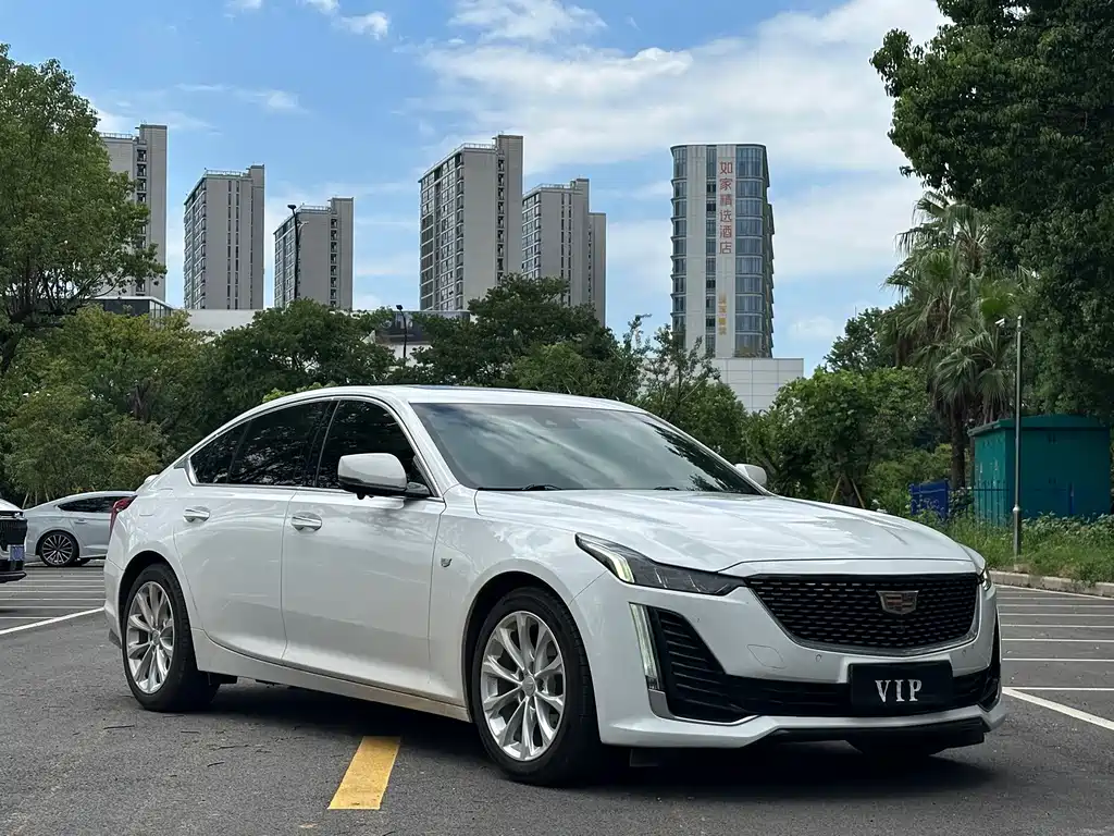 Cadillac CT5 — фото 3