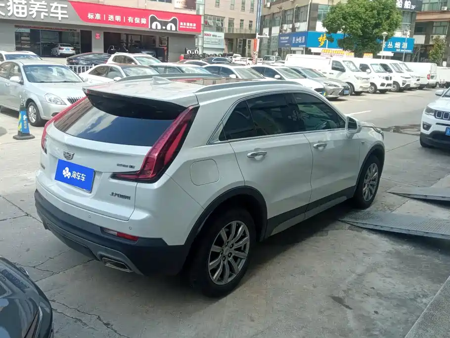 Cadillac XT4 — фото 3