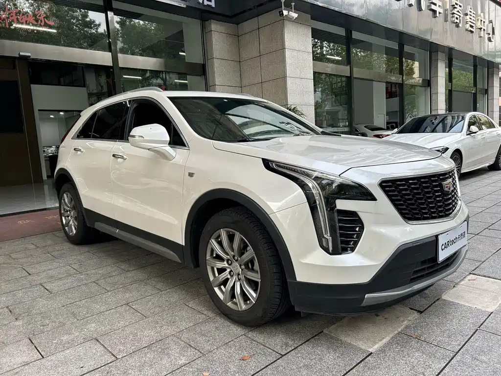 Cadillac XT4 — фото 2