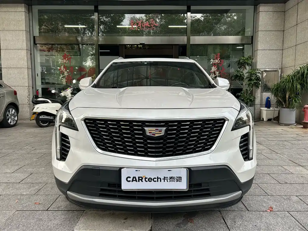 Cadillac XT4 — фото 3