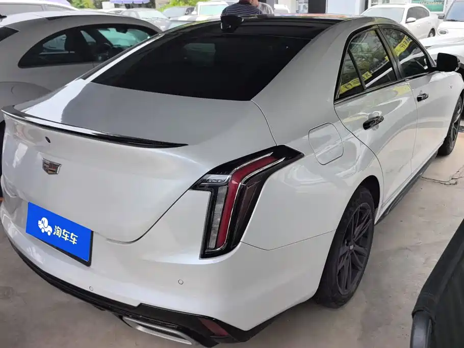 Cadillac CT4 — фото 3