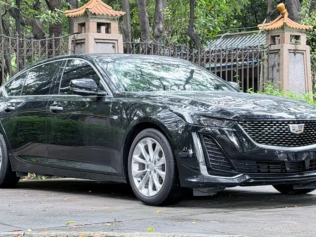 Cadillac CT5 — фото 3