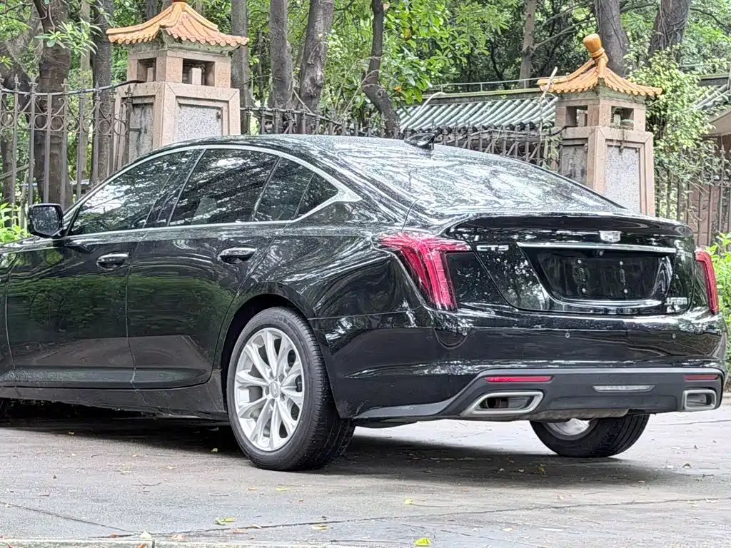 Cadillac CT5 — фото 5