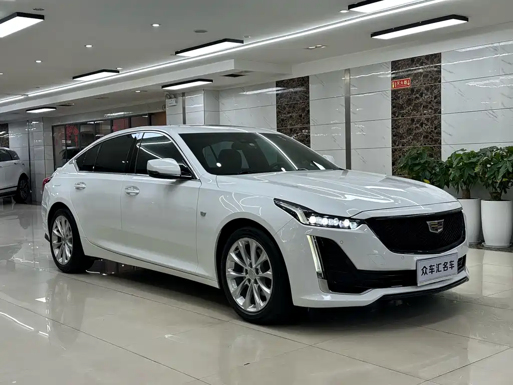 Cadillac CT5 — фото 3
