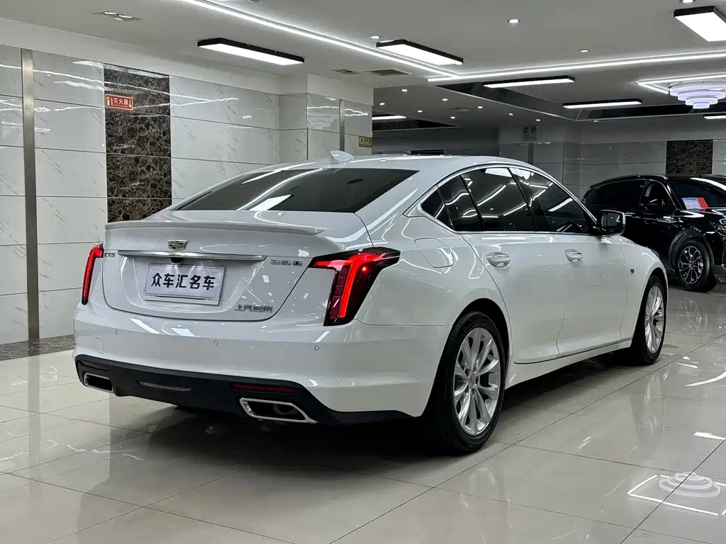Cadillac CT5 — фото 6