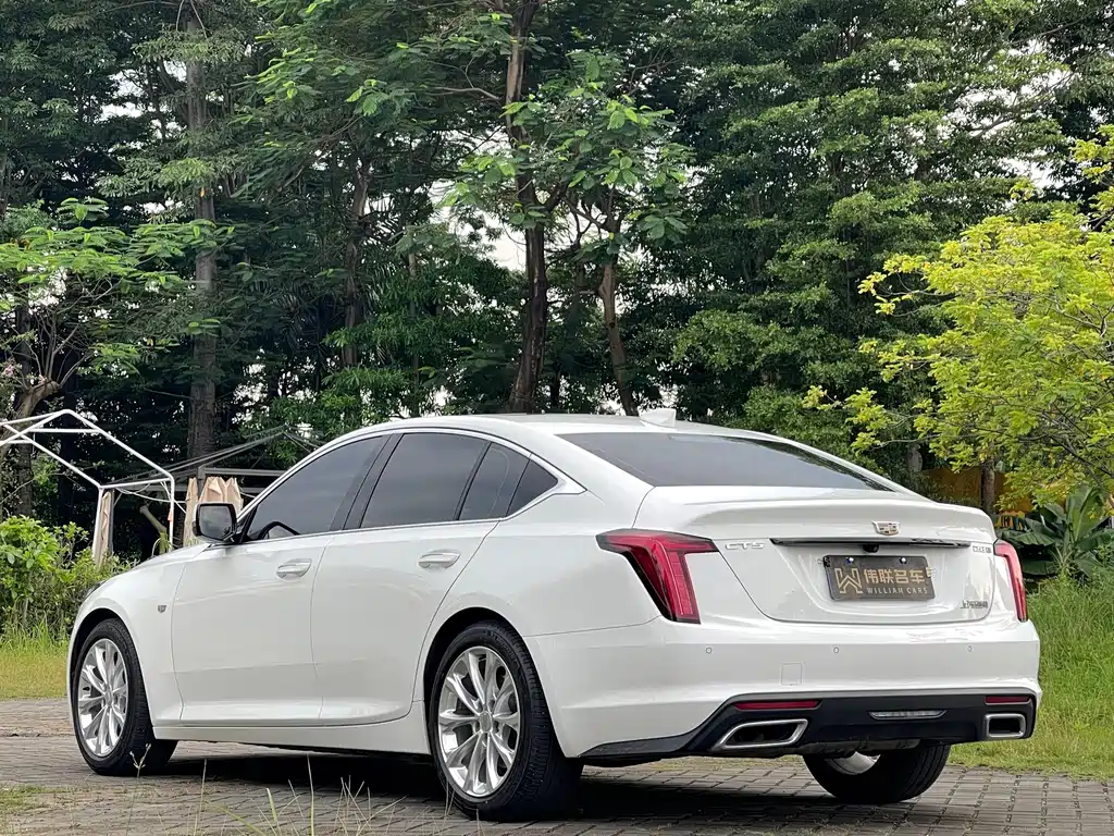 Cadillac CT5 — фото 4