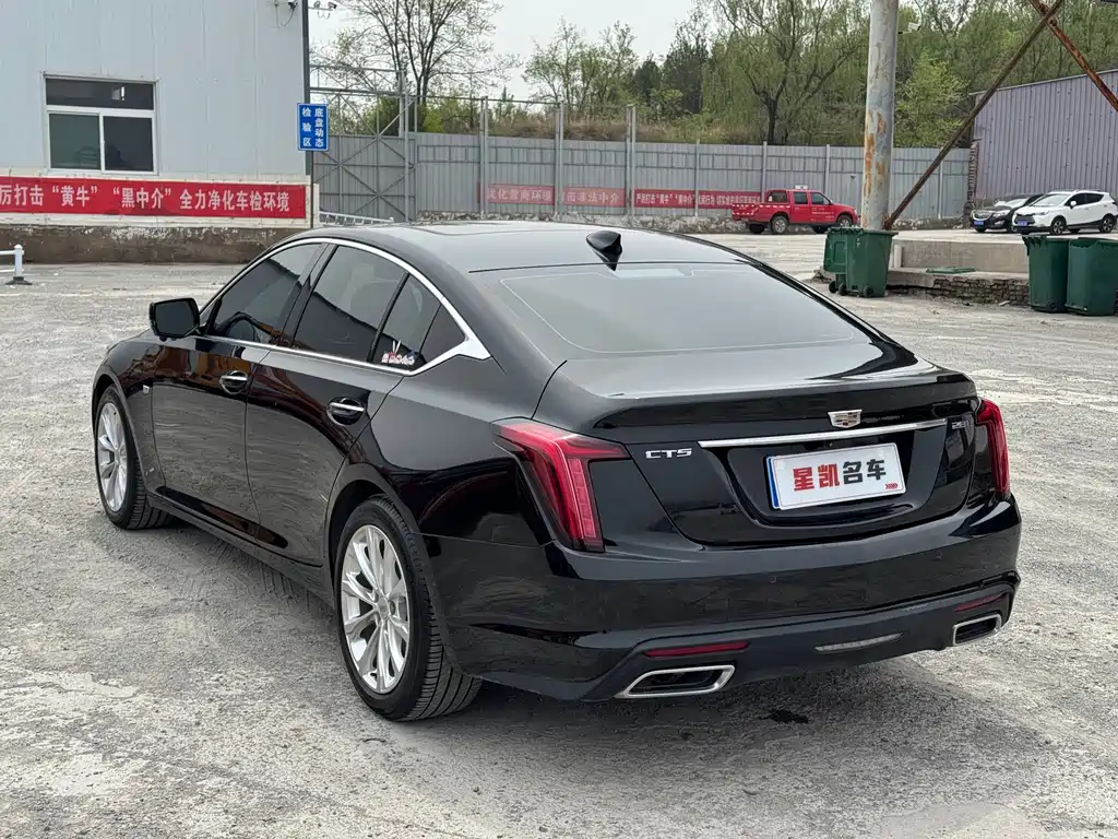 Cadillac CT5 — фото 4