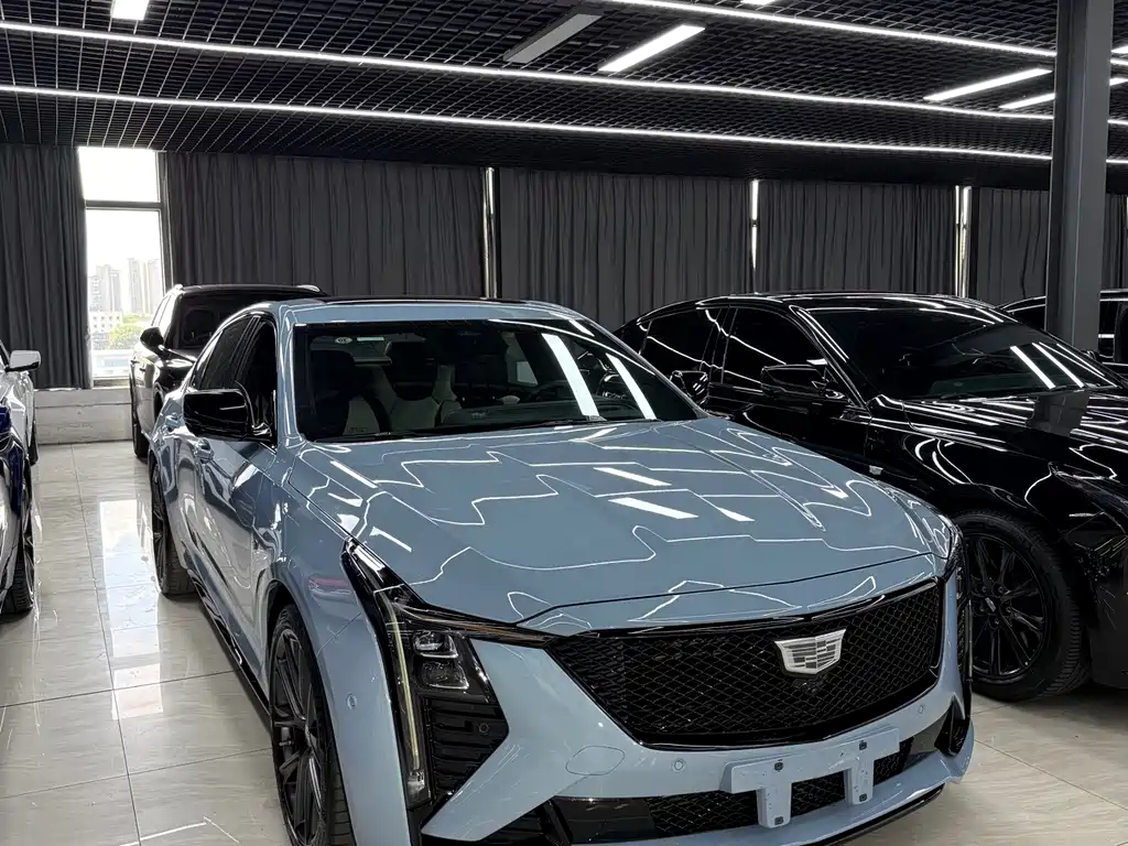 Cadillac CT5 — фото 2