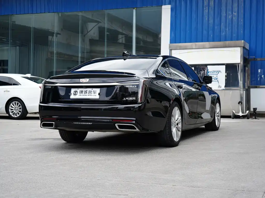 Cadillac CT6 — фото 9